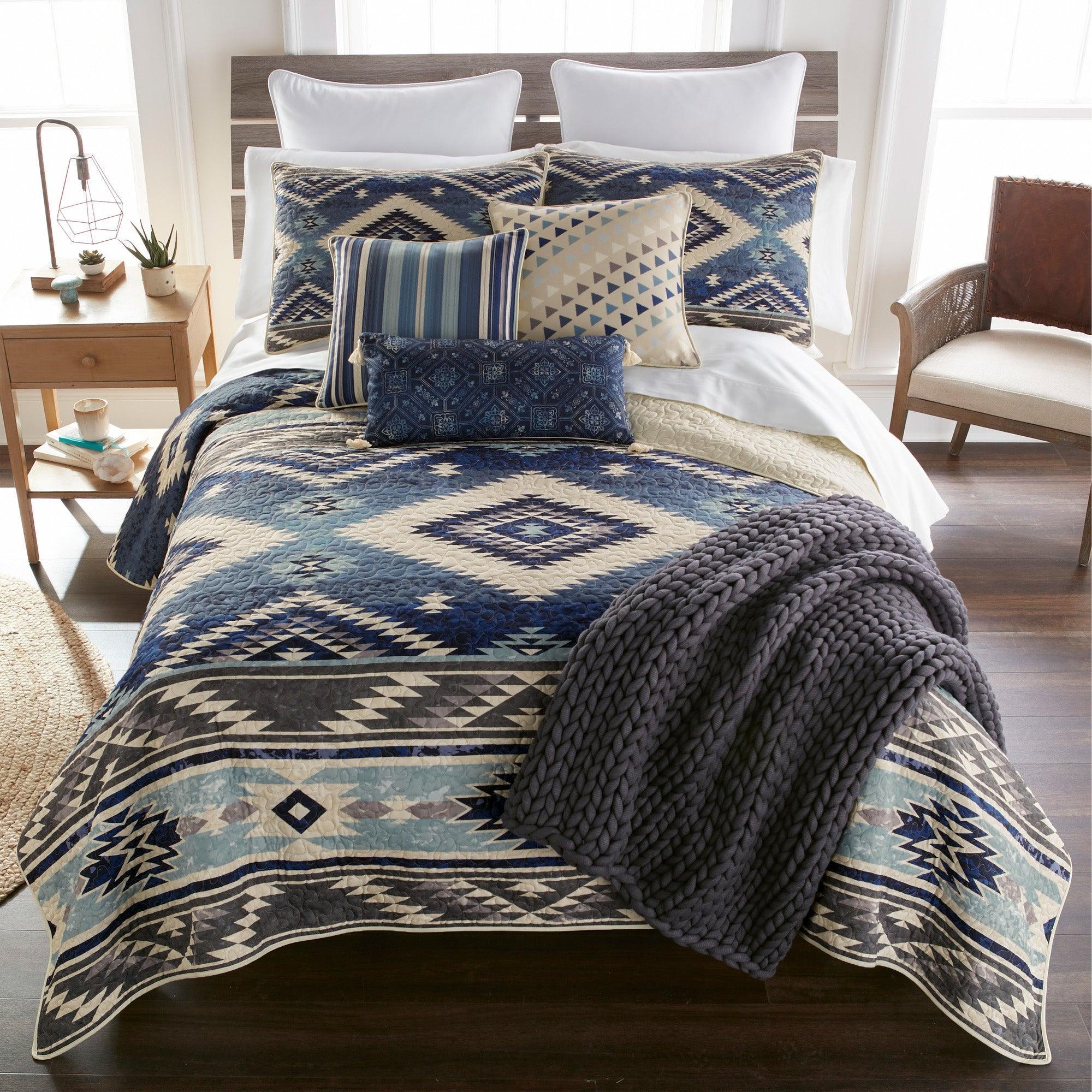 Blue Sky Hill Quilt Set