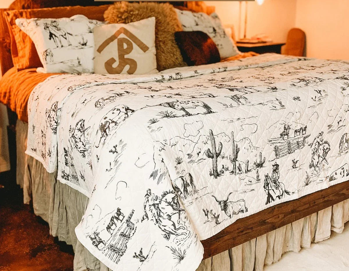 Paseo Ranch Reversible Quilt Set