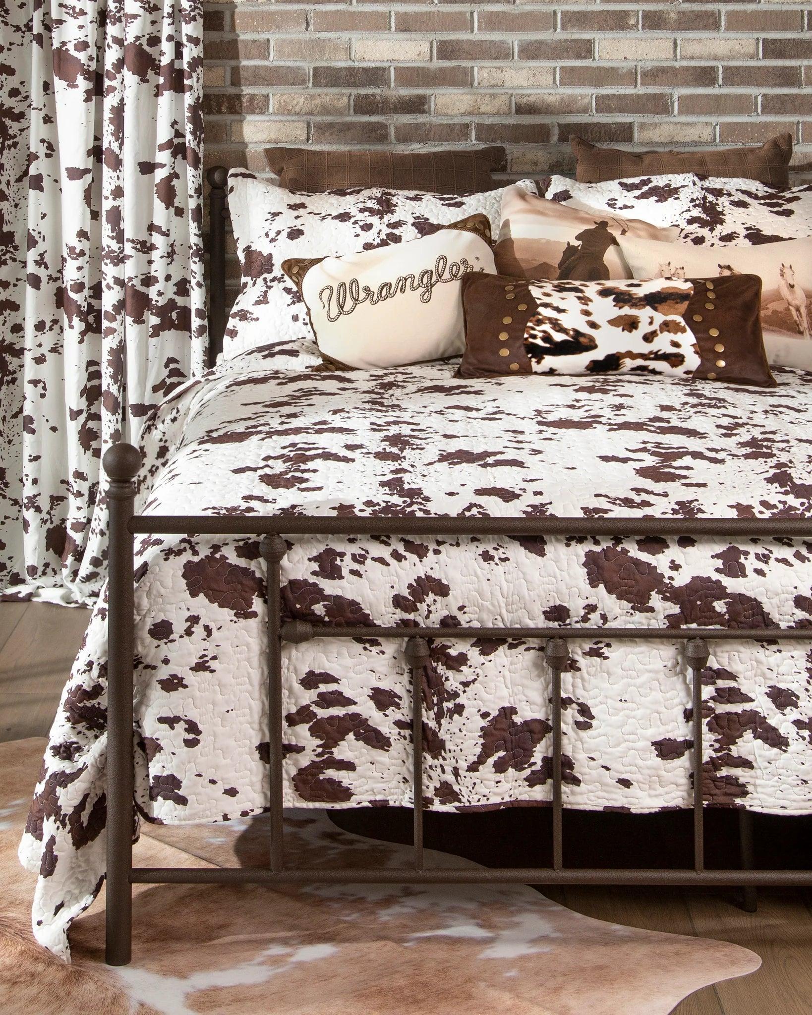 Wrangler® Spotted Quilt Set